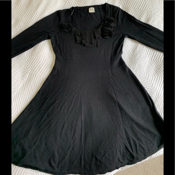 Oasis Dresses & Skirts - Oasis UK sweater dress with scoop neck
